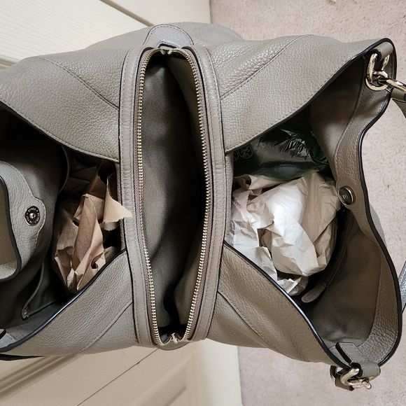 Coach Lexy Shoulder Bag - Picture 4 of 9